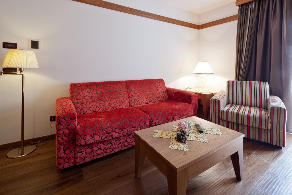 Hotel Haus Michaela Сапада Екстериор снимка