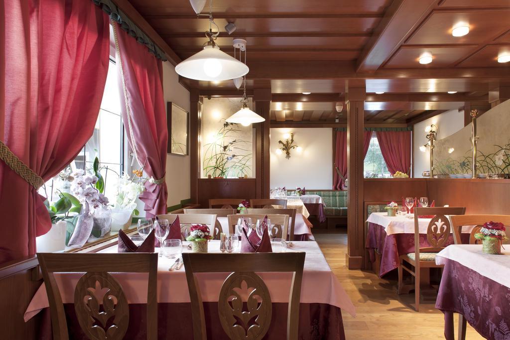 Hotel Haus Michaela Сапада Екстериор снимка